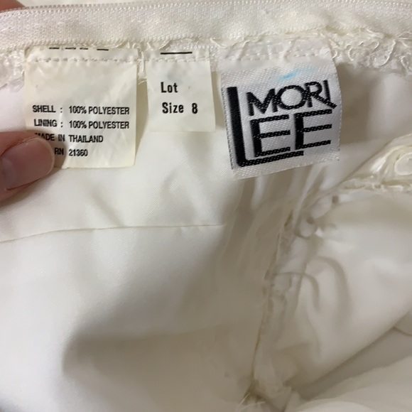 Mori Lee Vintage 80s 90s Beaded Sequins White and Ivory Wedding Dress Size 8 - Picture 16 of 16
